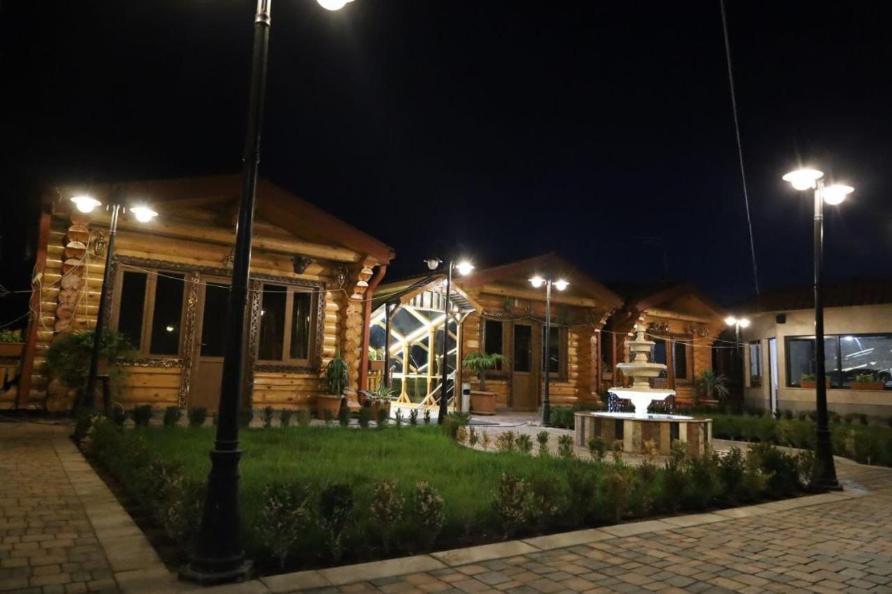 Tnak Hotel Ereván Exterior foto