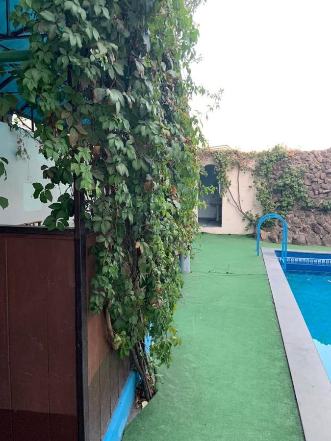 Tnak Hotel Ereván Exterior foto